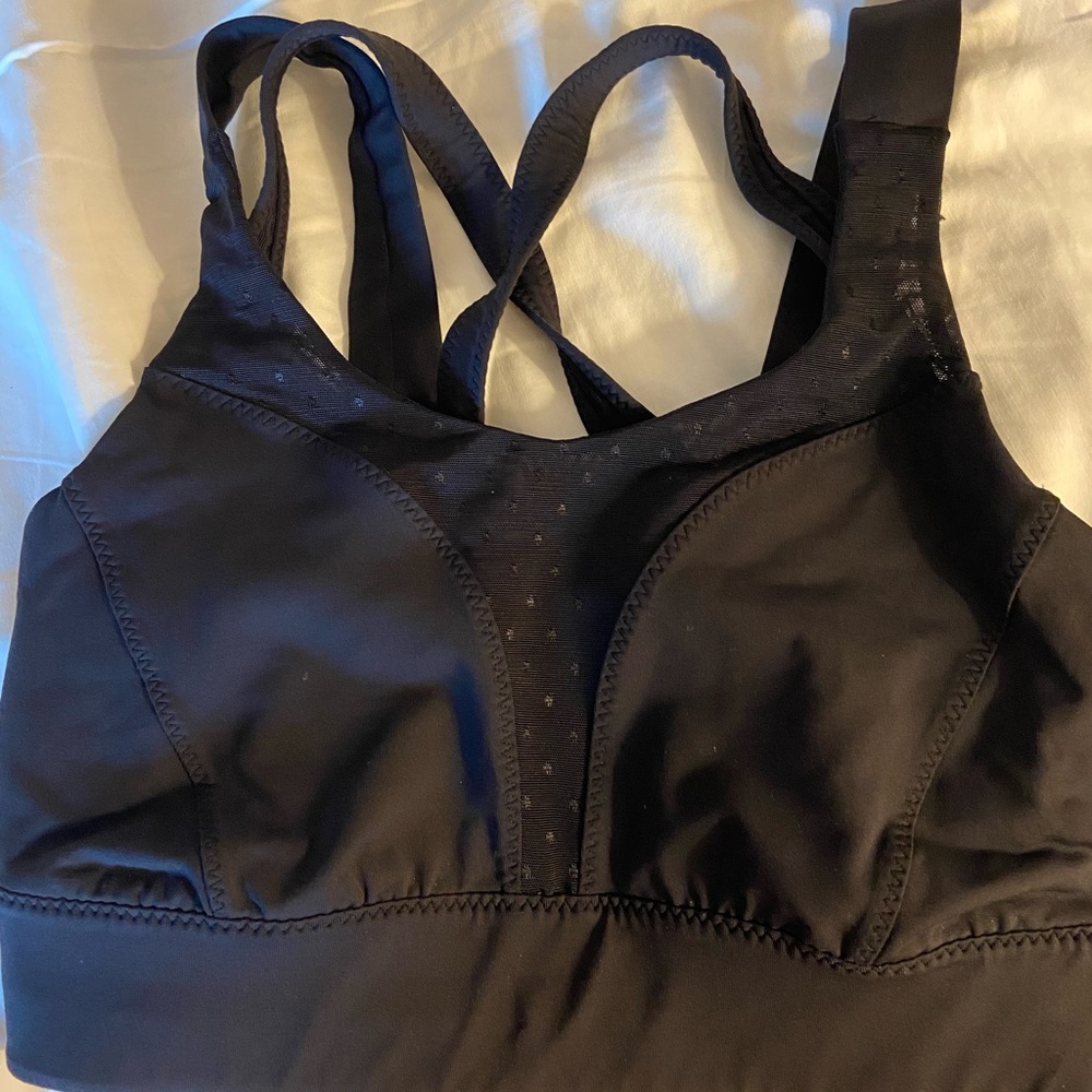 Lululemon sport bra